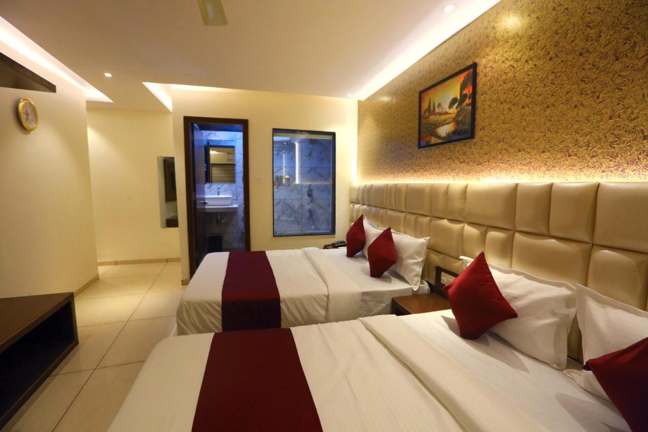 Hotel Hindustan Residency 塞恩 外观 照片