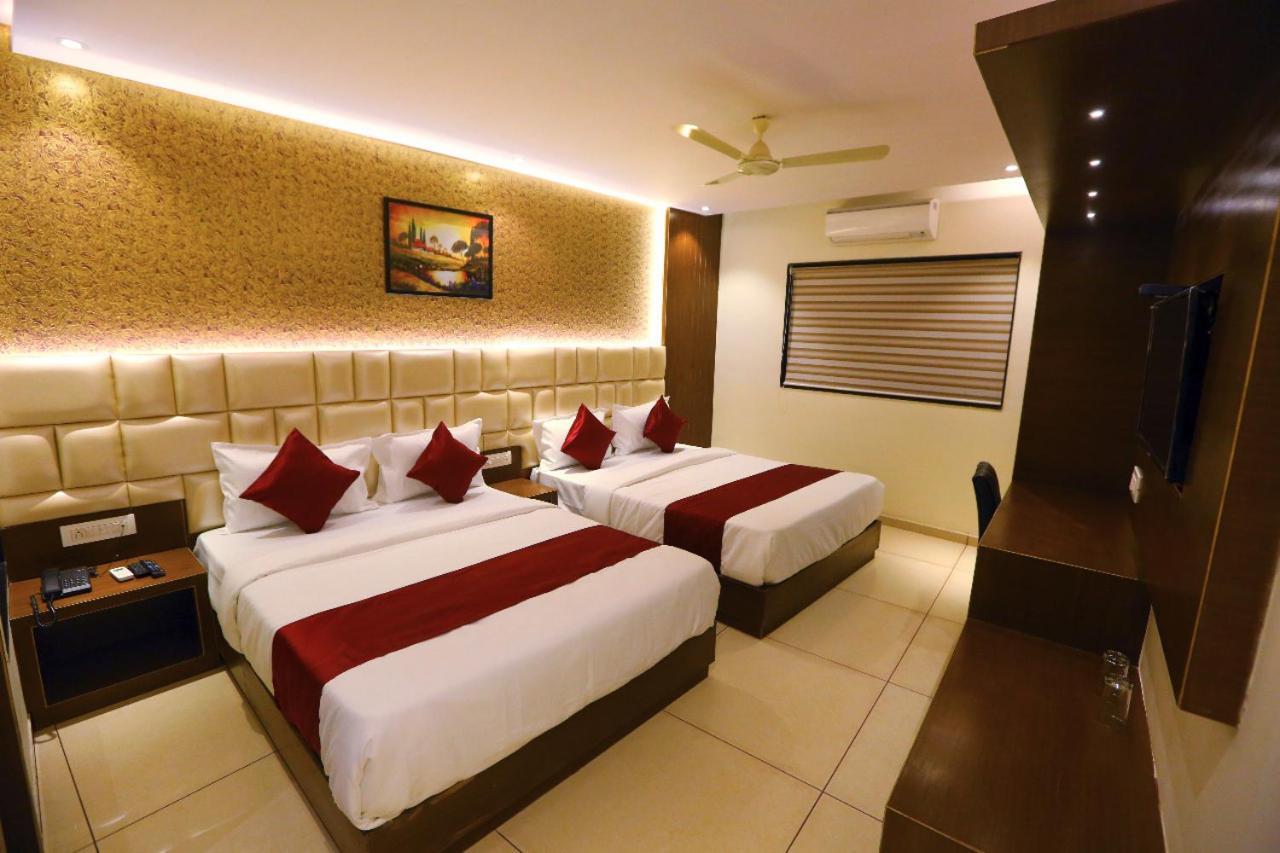 Hotel Hindustan Residency 塞恩 外观 照片