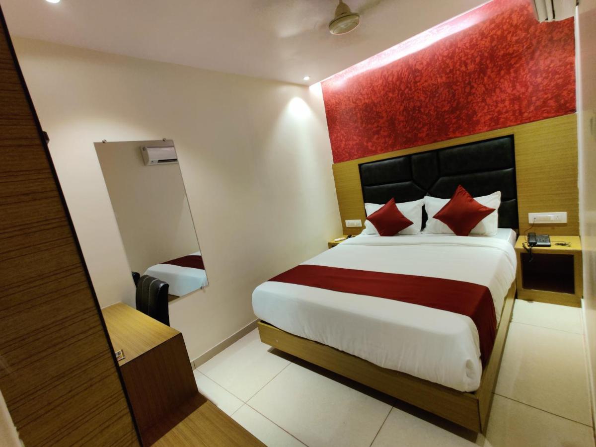 Hotel Hindustan Residency 塞恩 外观 照片
