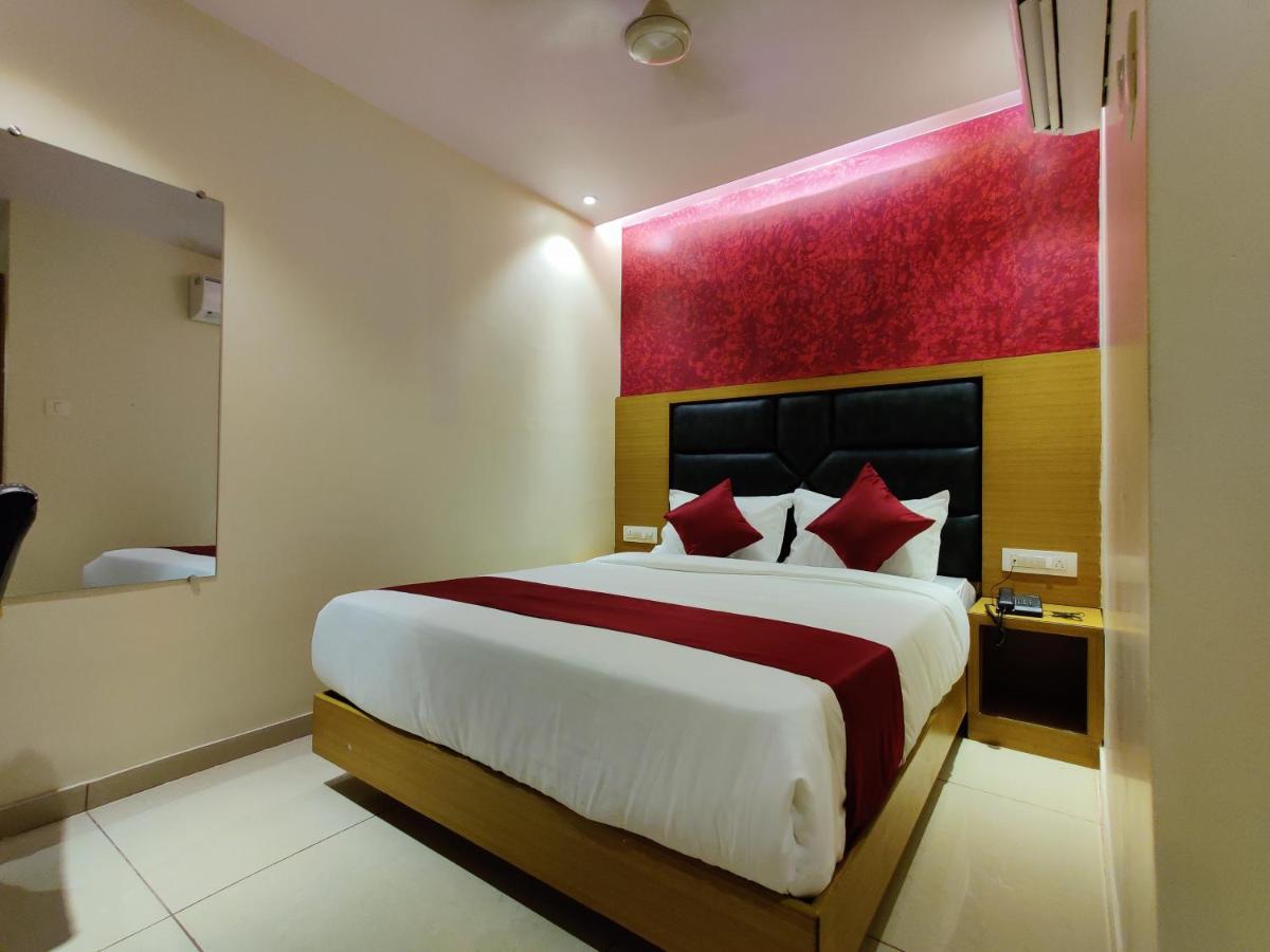 Hotel Hindustan Residency 塞恩 外观 照片