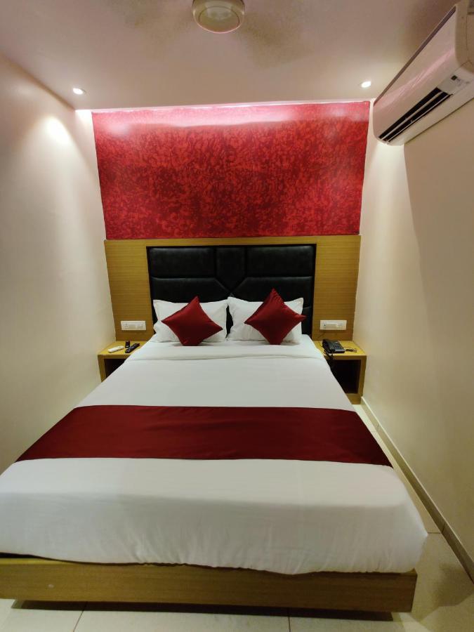 Hotel Hindustan Residency 塞恩 外观 照片